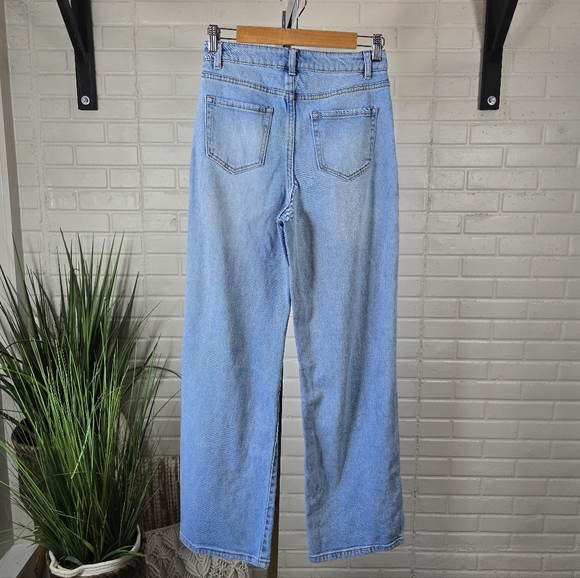 Vylette Distressed High Rise Wide Leg Jeans Light Wash Size 5 - Picture 4 of 10